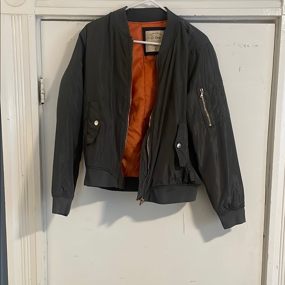 Stylish Gray Bomber Jacket with Orange Lining